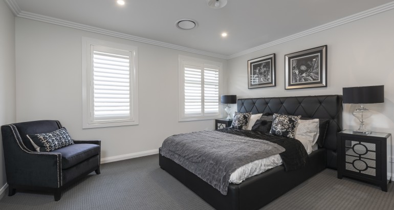 Elite 33 master bedroom